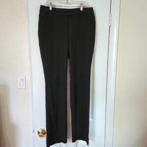 Worthington Modern Straight Trouser - Size 6